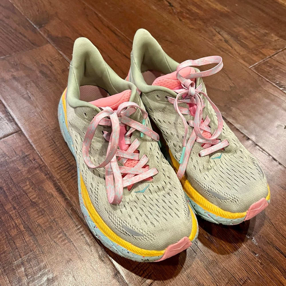 Hoka Clifton tennis shoes size 6.5